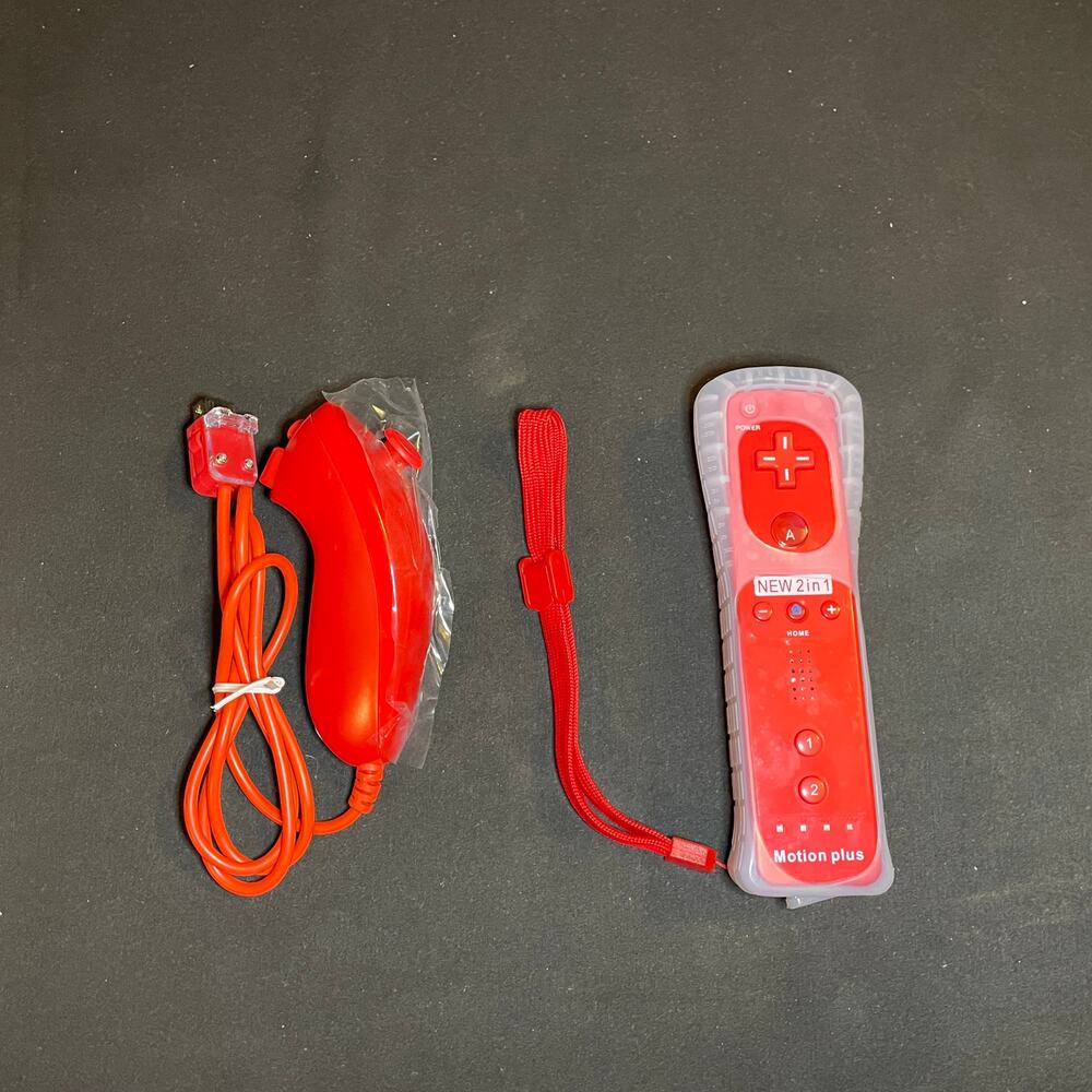 Nintendo Wii Controllers - Picture 3 of 5